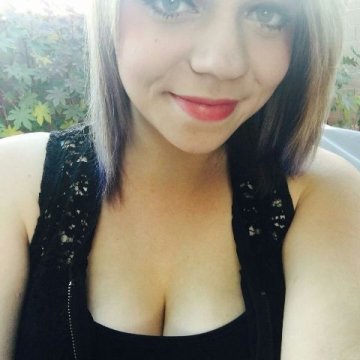 Lindsay95 from Ontario,Canada